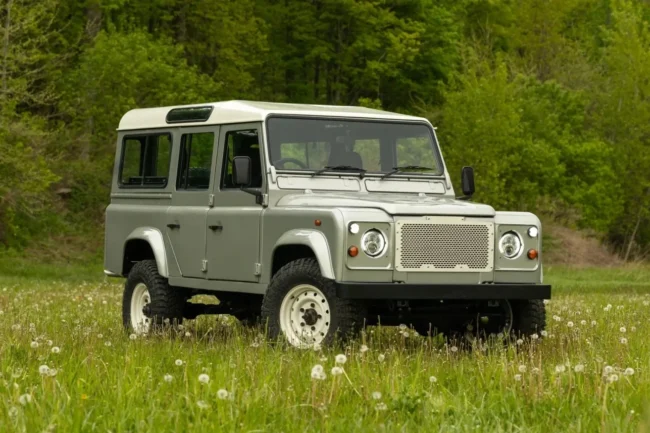 Land Rover Defender Restomod