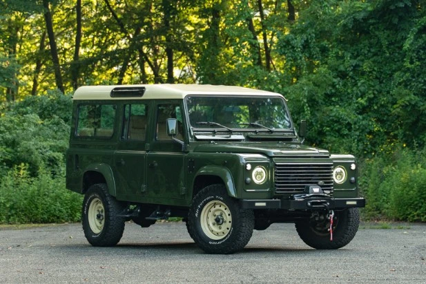 Land Rover Defender Restomod