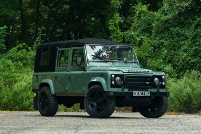 Land Rover Defender Restomod