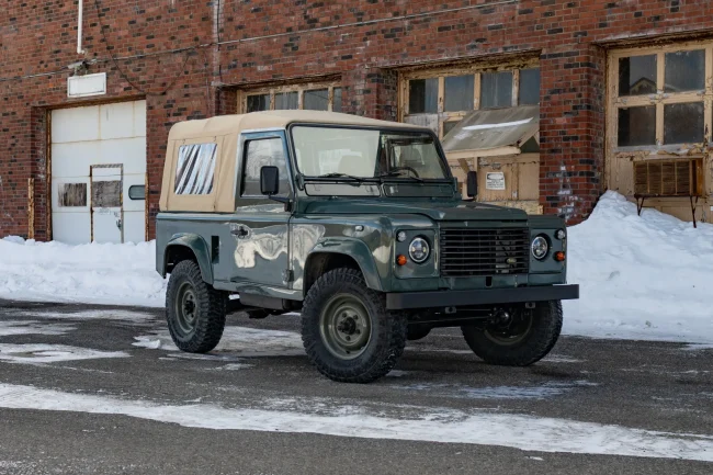 Land Rover Defender Restomod