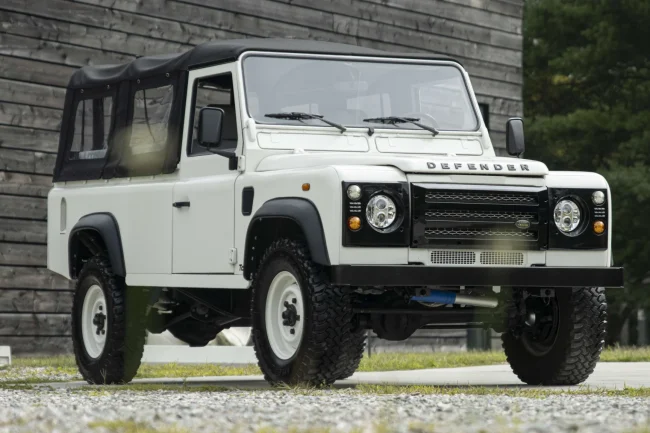 Land Rover Defender Restomod
